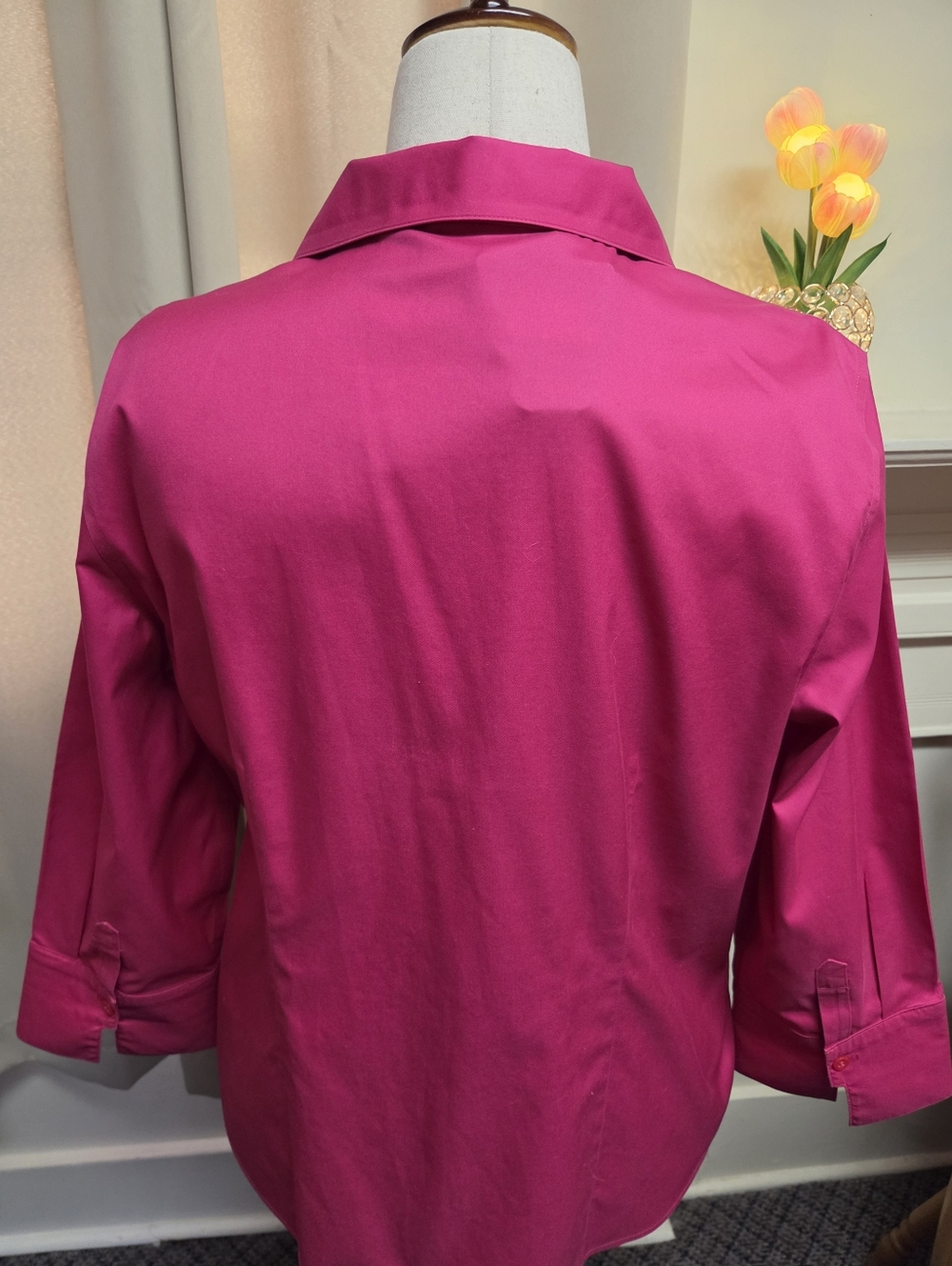 Chico's No Iron Fushia Button Down Shirt Size XL (16-18) - Picture 3 of 8